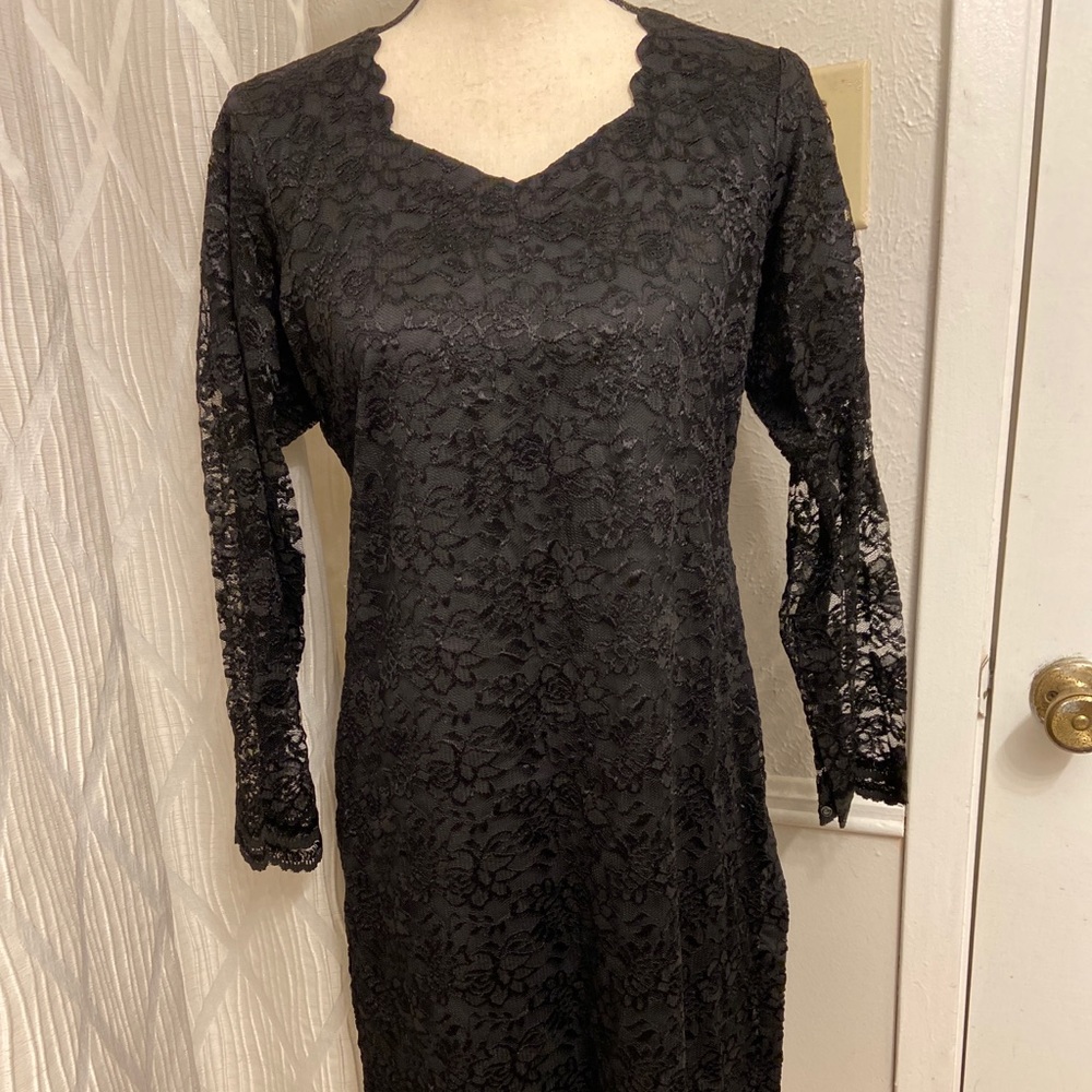 pakistani indian Three pieces Suit .Fabric Net.NWOT